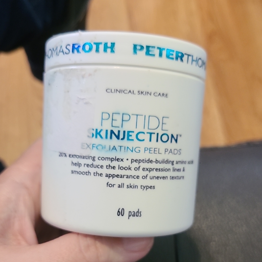 Peter Thomas Roth Peptide Skinjection Exfoliating Peel Pads - Picture 2 of 7